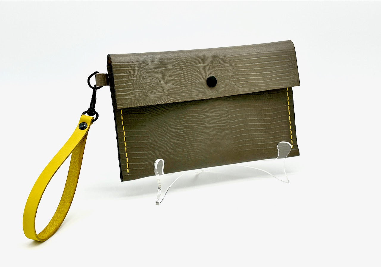 "Pop of Color Wristlet" in Gray