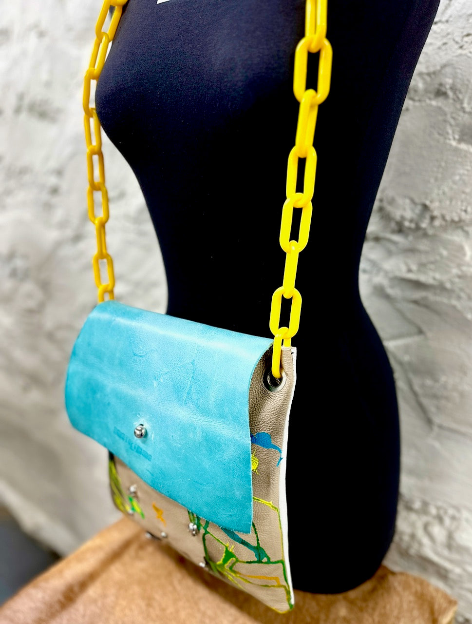 The Color Explosion Messenger