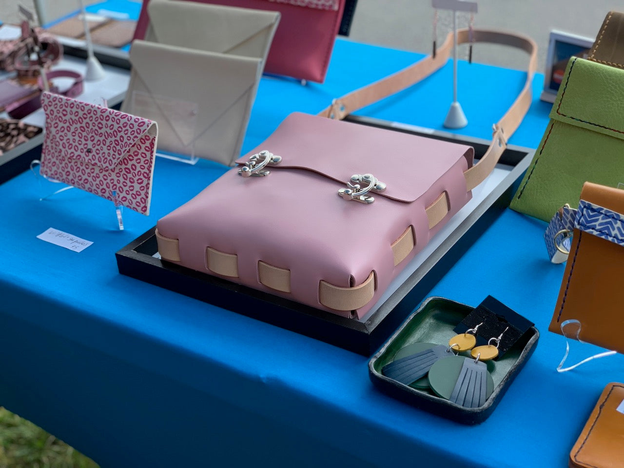 "The Denise" Leather Messenger in Pink