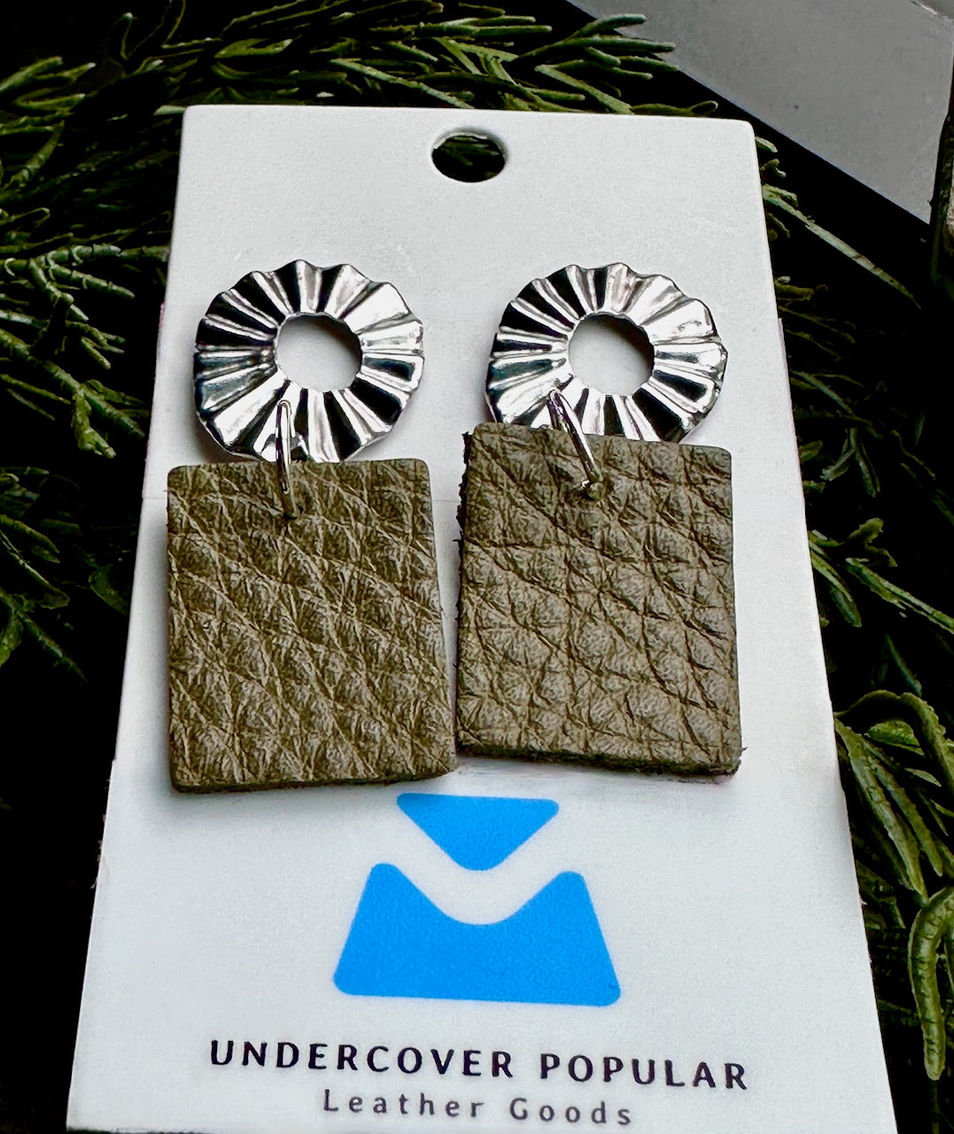 "Miss Moss" Hair Clip and Earrings Set