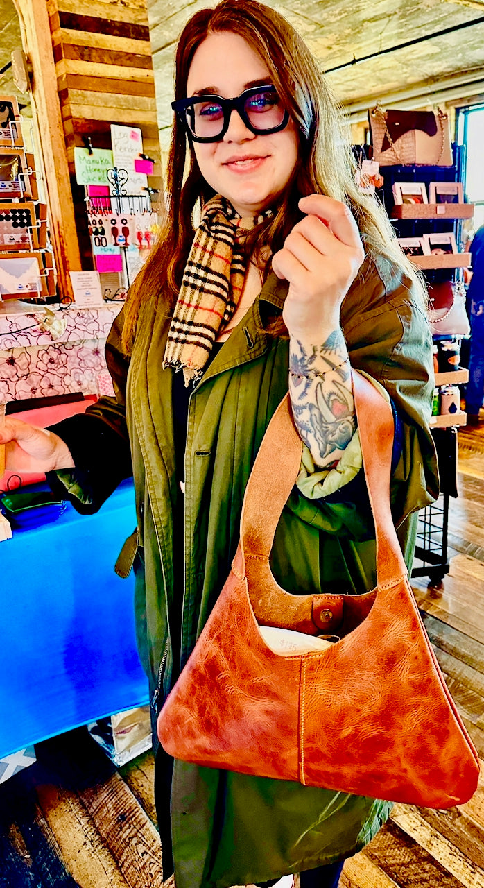 Slouchy Shoulder Bag in Cognac